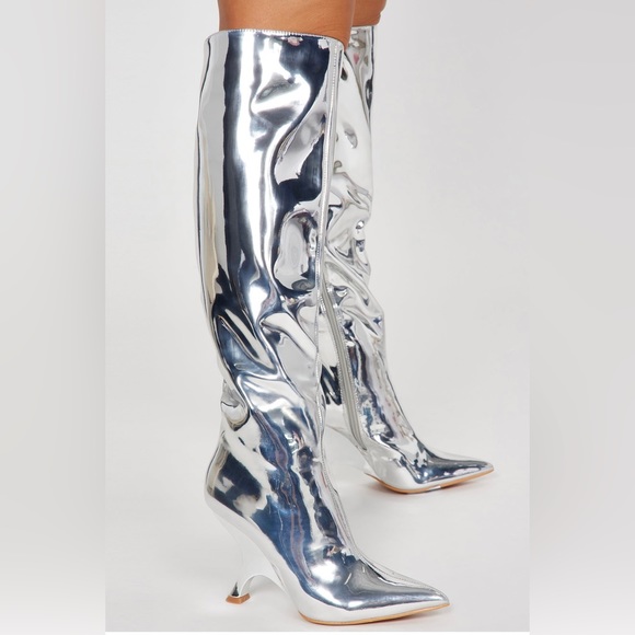 Brand New Fashion Nova Heeled Boots - Picture 2 of 4